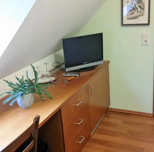 Ellenbergs Restaurant & * Hessheim