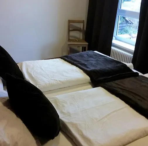 Отель Ellenbergs Restaurant & *