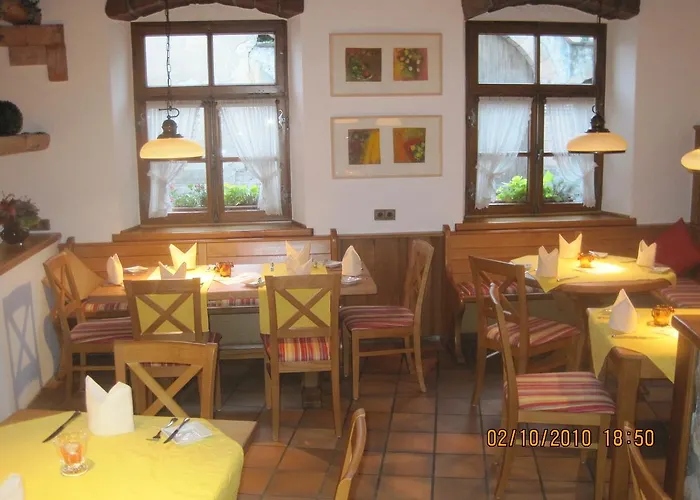 Ellenbergs Restaurant & * Hessheim